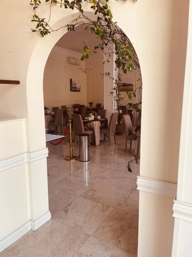 Hotel Regina Margherita Bordighera Ngoại thất bức ảnh